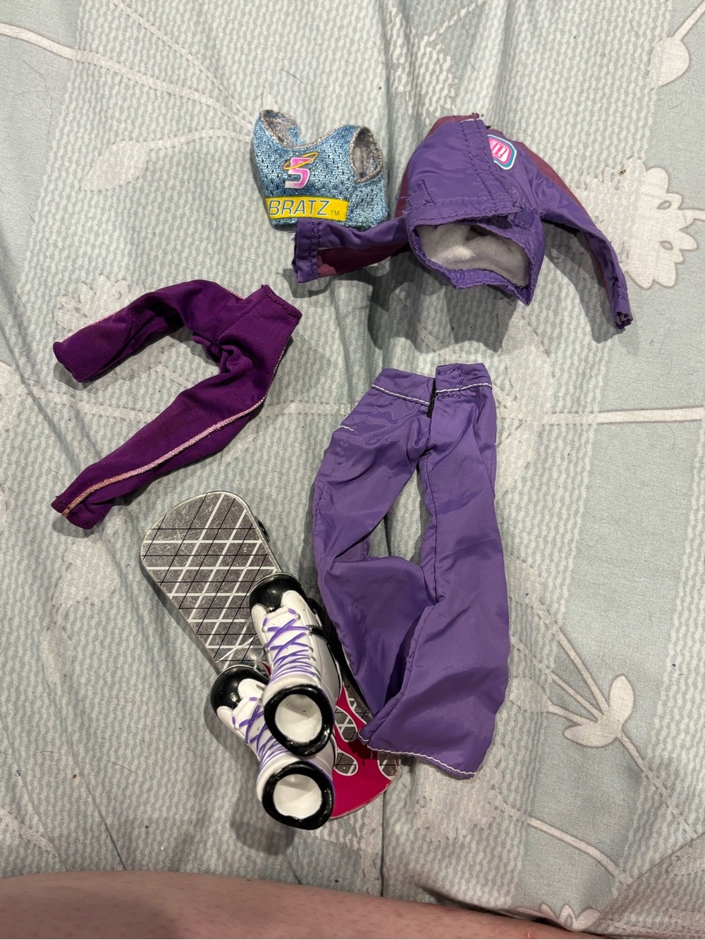 Bratz Extreme Sportz Outfit